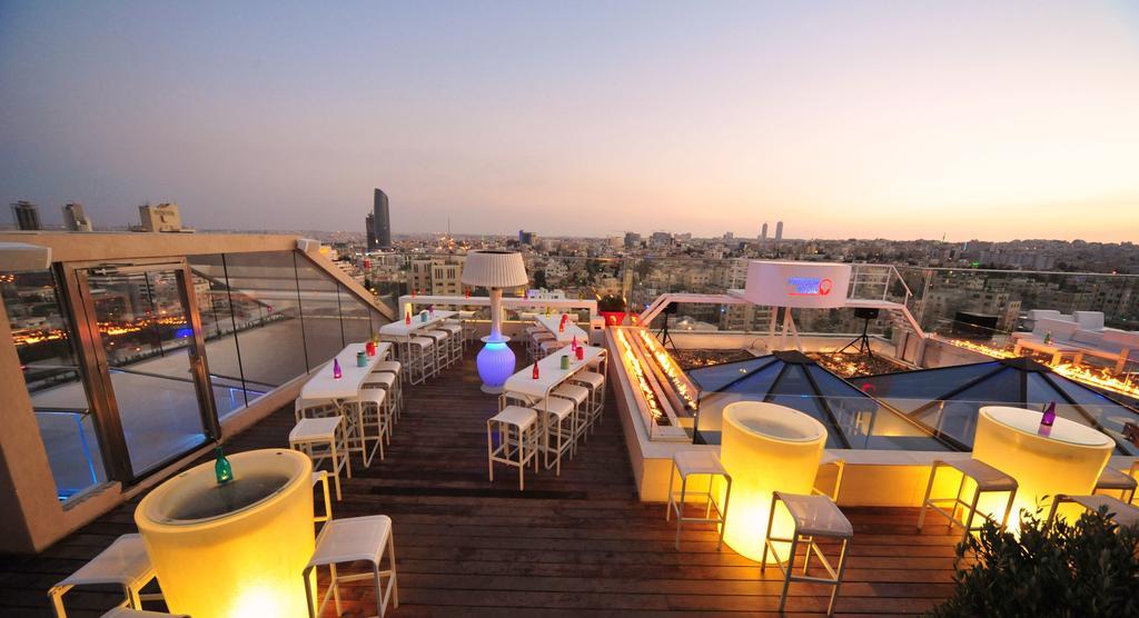 Regency Palace Amman Exterior foto Skyline Bar