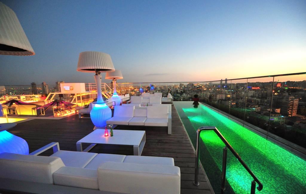 Regency Palace Amman Exterior foto Skyline Bar