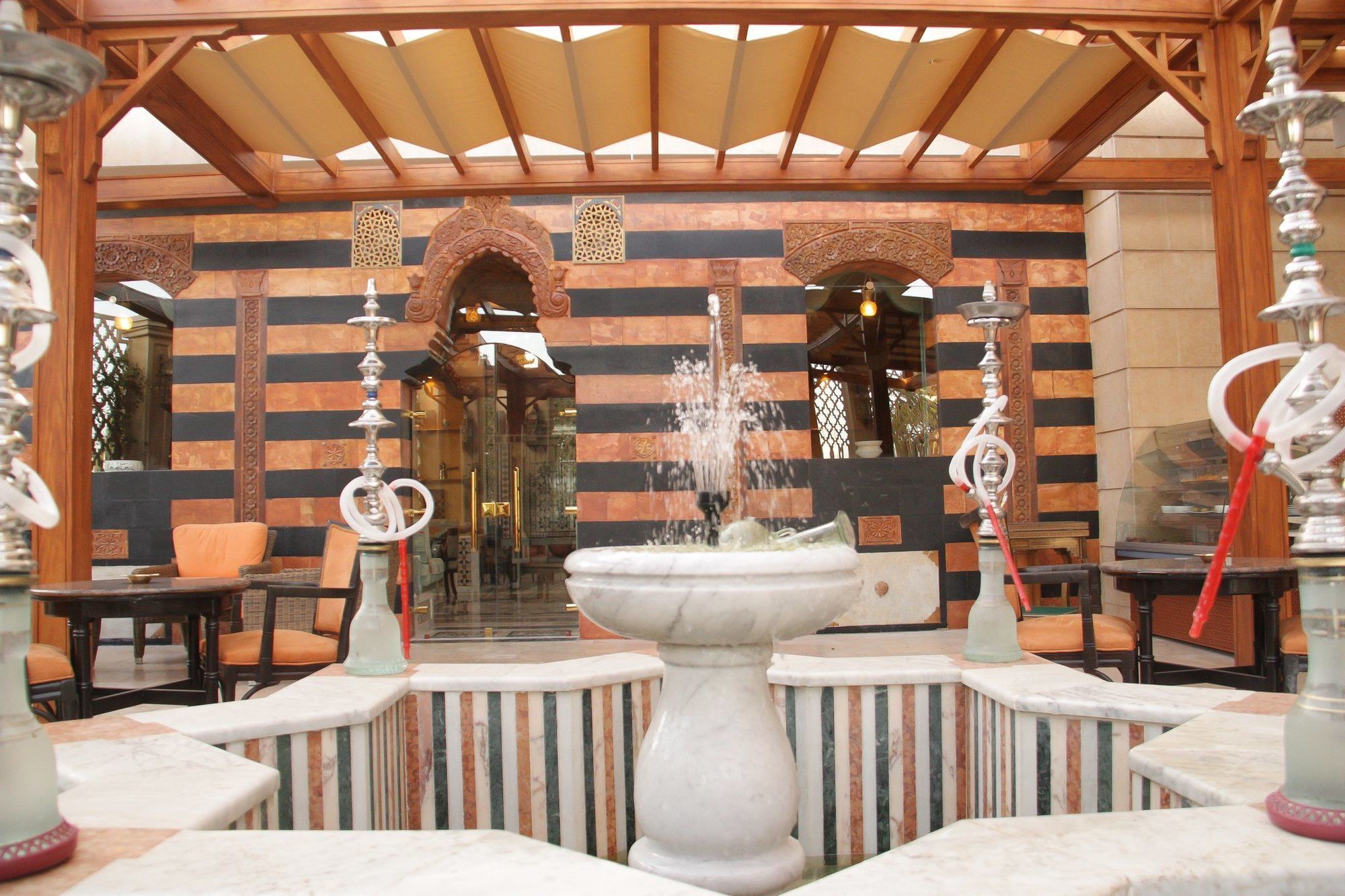 Regency Palace Amman Restaurant foto Fountain at the Turkish bath