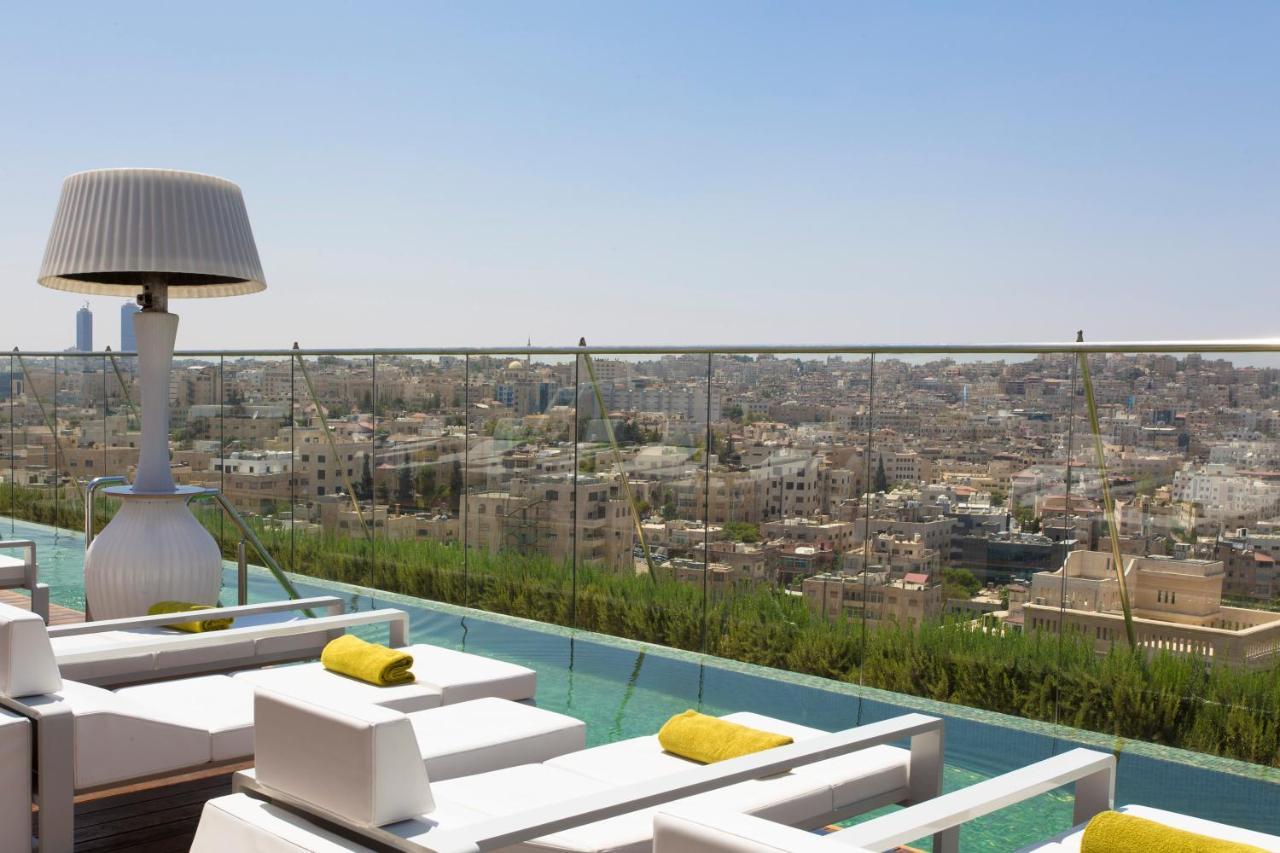 Regency Palace Amman Exterior foto View from the rooftop pool